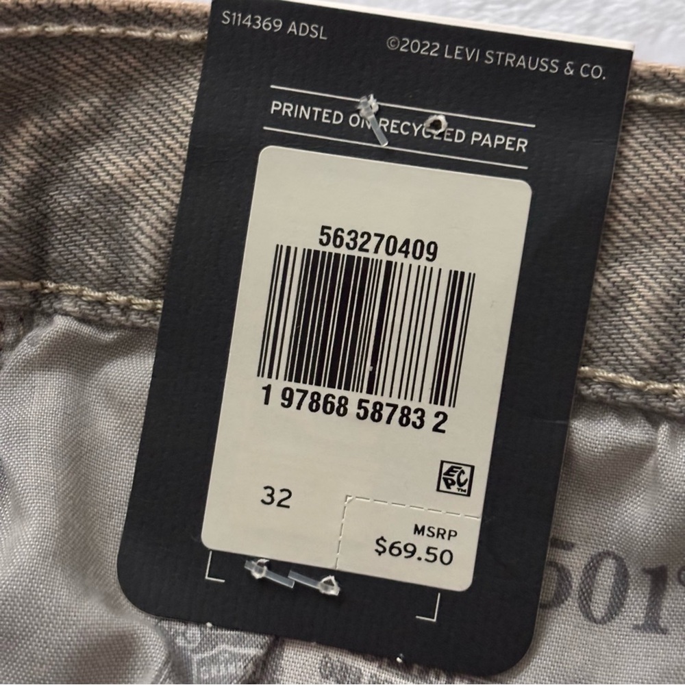 LEVI'S PREMIUM 501 High Rise Button-Fly Gray Denim Cut-Off Shorts--NWT--32 - Picture 9 of 13